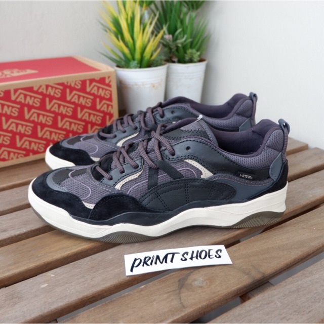 Vans varix wc black discount