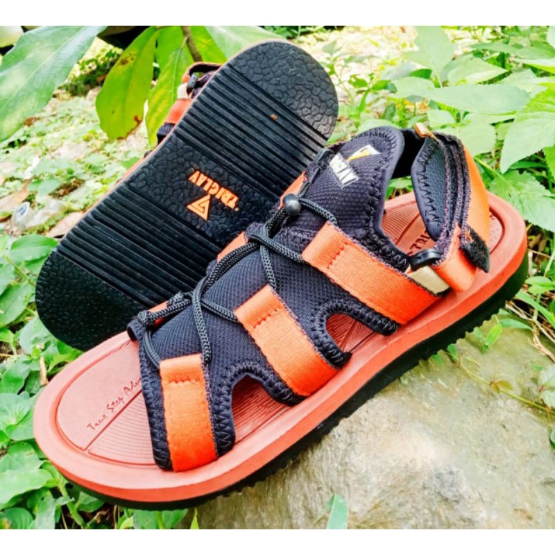 Jual Sandal Triglav Terbaru Original Sendal Gunung Triglav Model Baru ...