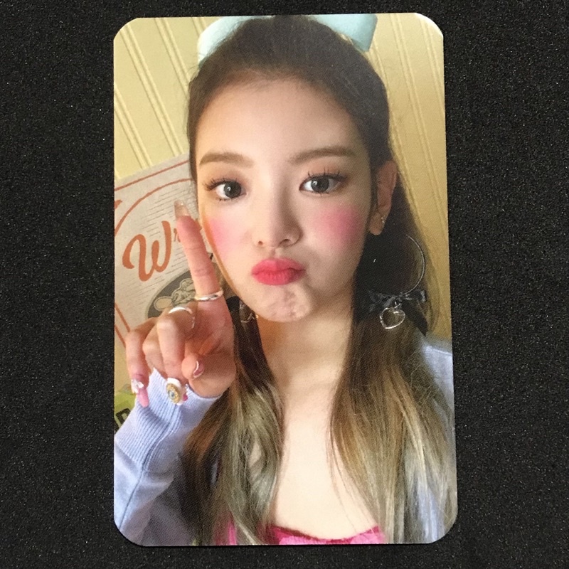 Jual ITZY - Crazy In Love - Yeji Lia Ryujin Chaeryeong Yuna