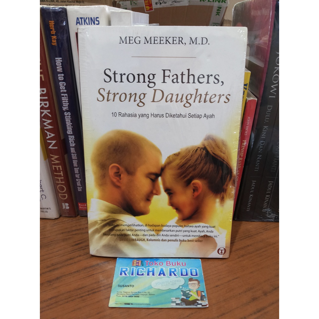 Jual Buku Strong Fathers Strong Daughters --- Meg Meeker | Shopee Indonesia