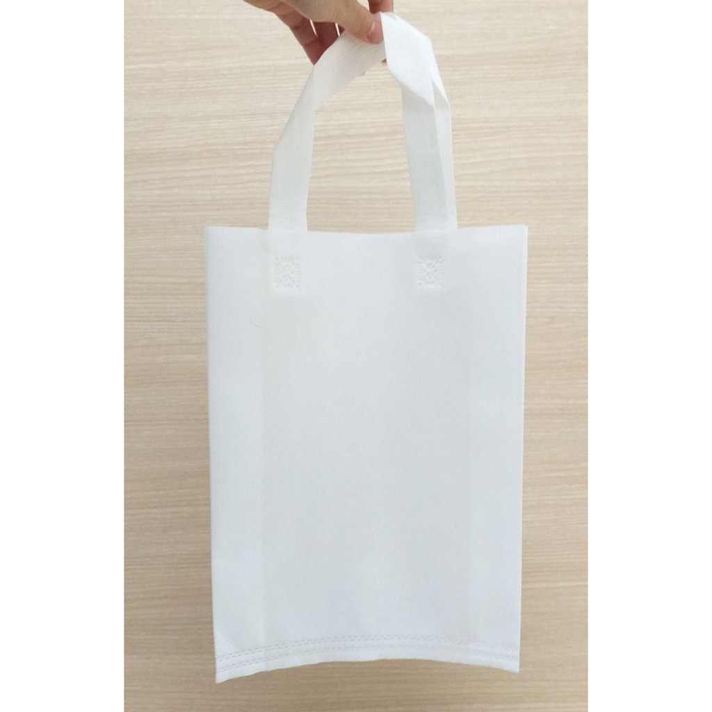 jual-goodie-bag-spunbond-handle-25x35-tas-belanja-murah-kantong