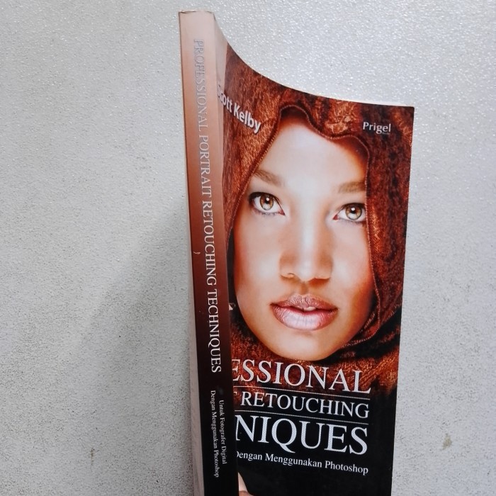 Jual Buku PROFESSIONAL PORTRAIT RETOUCHING TECHNIQUES | Shopee Indonesia