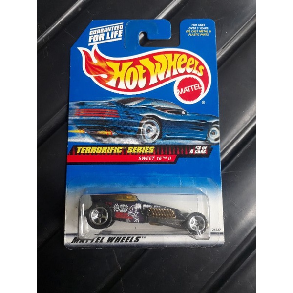 Hot Wheels Terrorific Series #3/4 Sweet 16 II – Collector Car (Col#979) - View #2