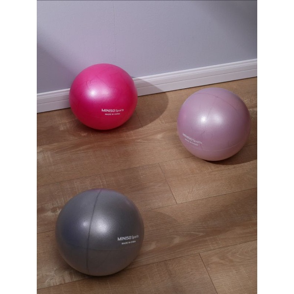 Gym hot sale ball miniso