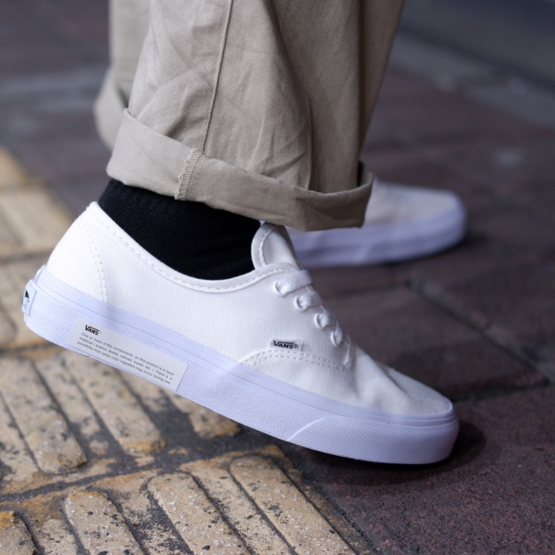 Jual Sepatu Sneakers Vans Authentic All White Premium Quality