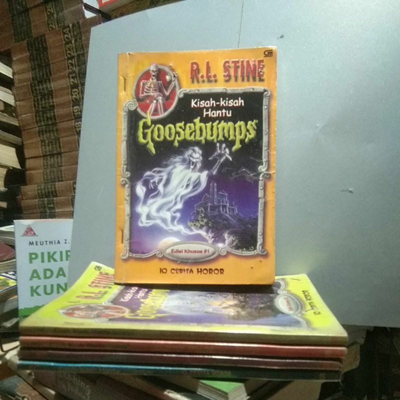 Jual Goosebumps Kisah Kisah Hantu Vol Karya R L Stine Shopee Indonesia