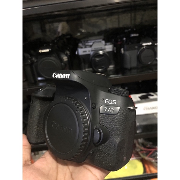 Jual CANON EOS 77D BODY ONLY SUDAH WIFI LAYAR SENTUH TINGGAL PAKAI ...