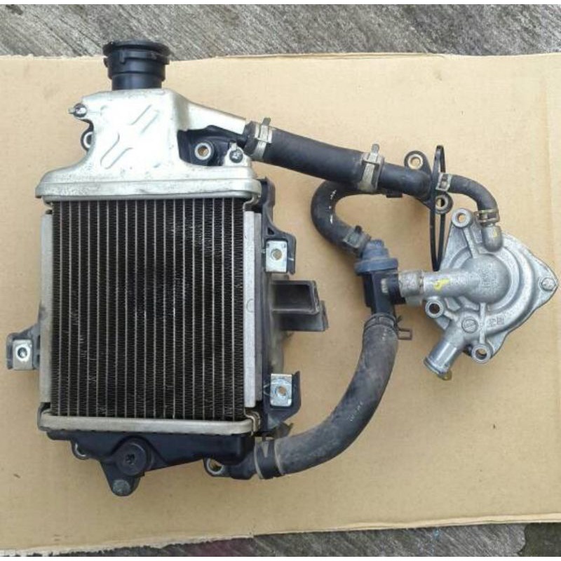 Jual RADIATOR , pompa radiator , slang , selang vario 150 | Shopee ...