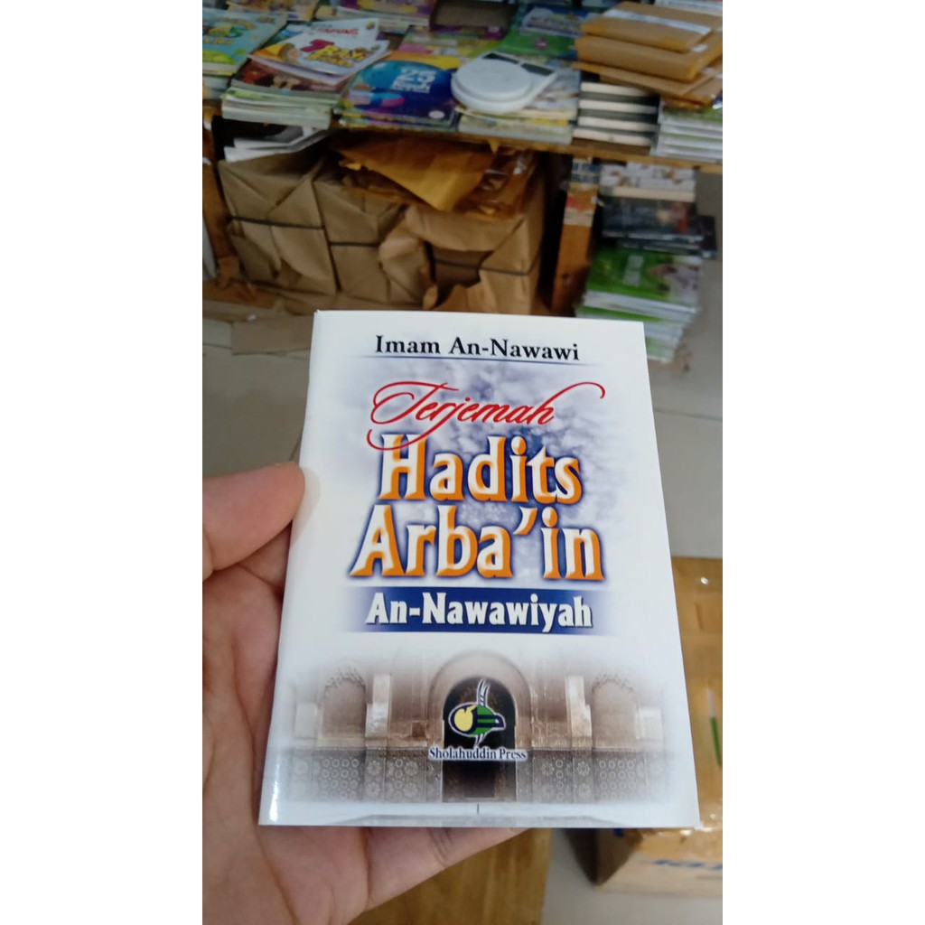 Jual Buku Terjemah Hadits Arba In An Nawawiyah Sholahuddin Press Original Shopee Indonesia