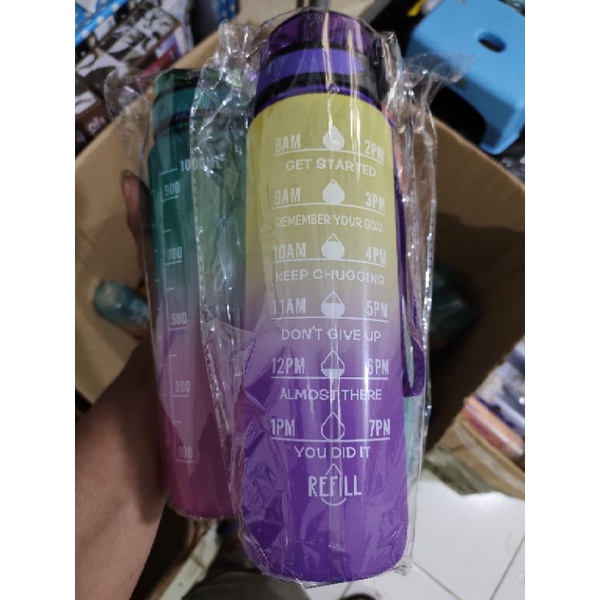 Jual Botol Viral pelangi 1liter / Botol Minum | Shopee Indonesia