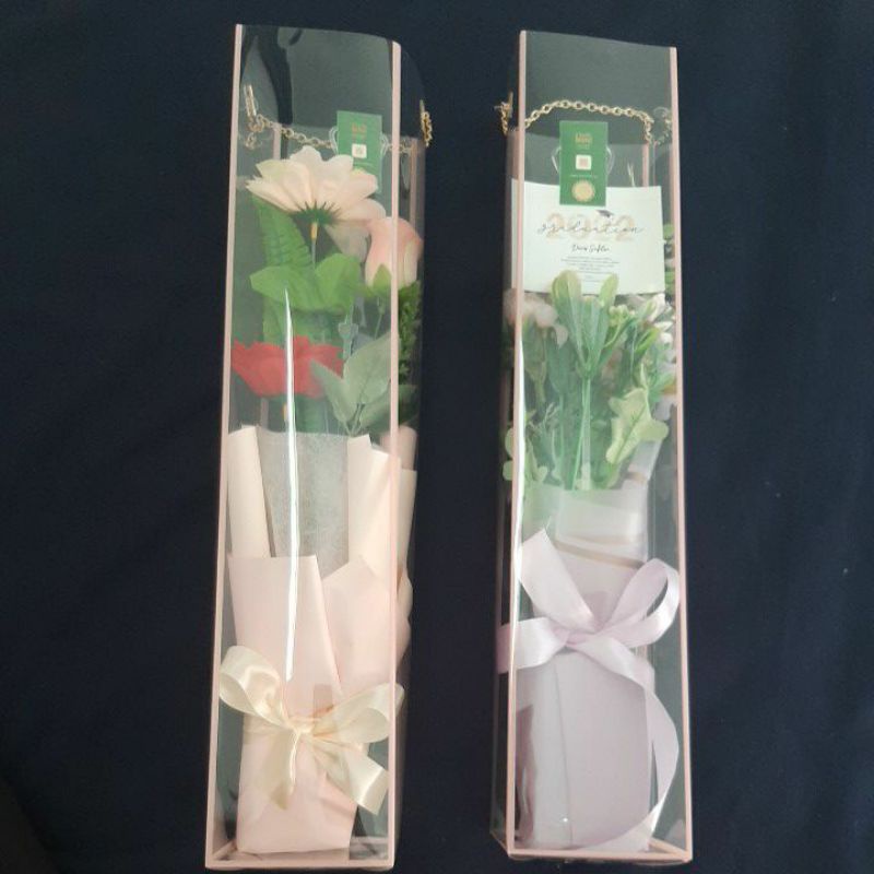 Jual Gift box bunga + Emas Mini Secure Card 0,025 gr (1 pcs) | Shopee ...