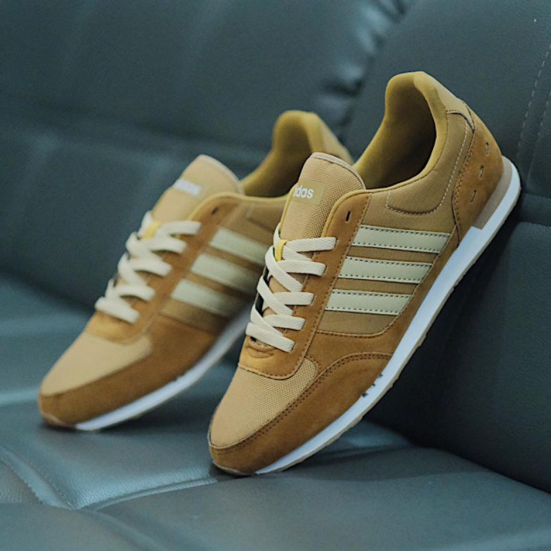 Adidas neo city racer wood store