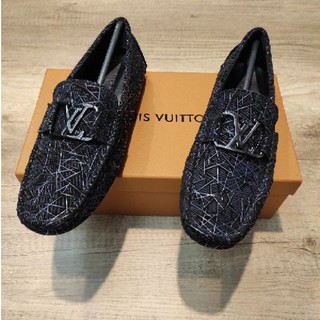 Sepatu Pria LV Louis Vuitton Original, Fesyen Pria, Sepatu , Sneakers di  Carousell