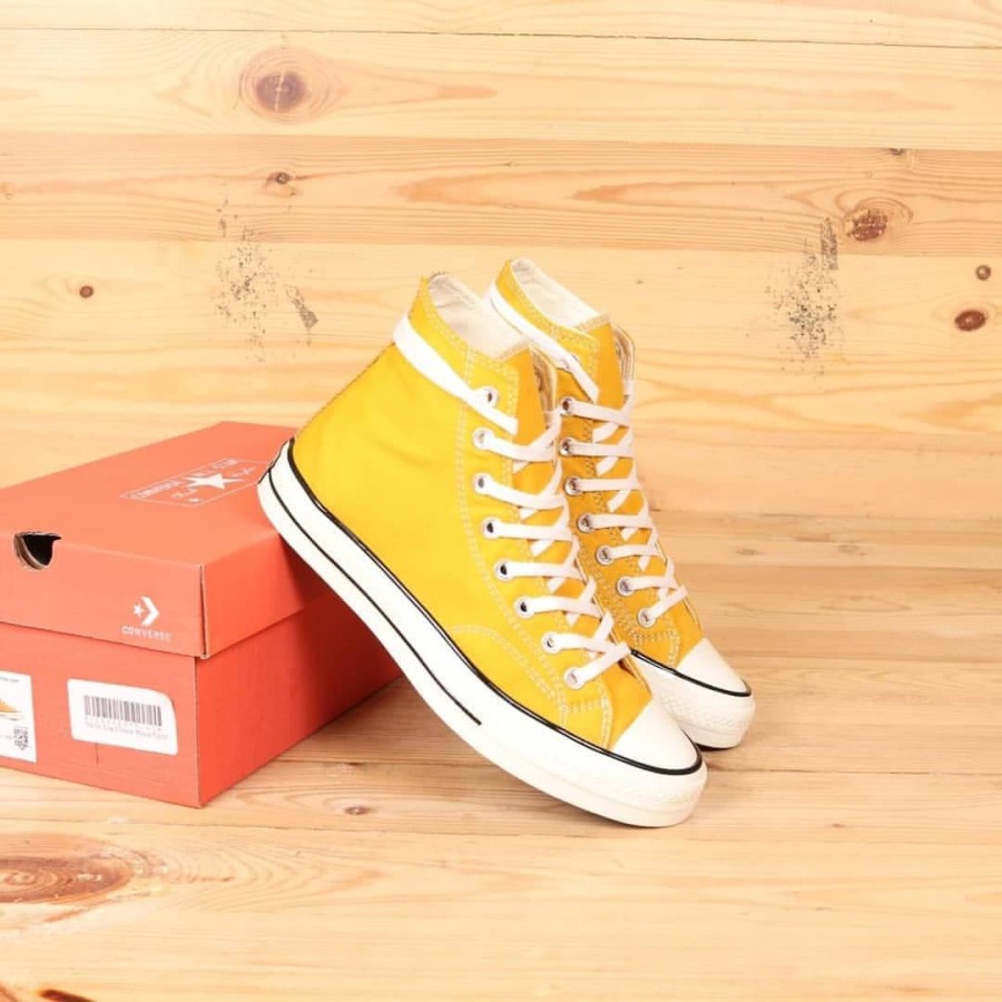 Jual ( READY ) CONVERSE KUNING TINGGI | CLASSIC HIGH 70’s | MADE IN ...