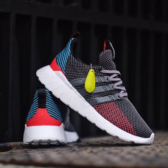 Adidas questar cheap flow multicolor