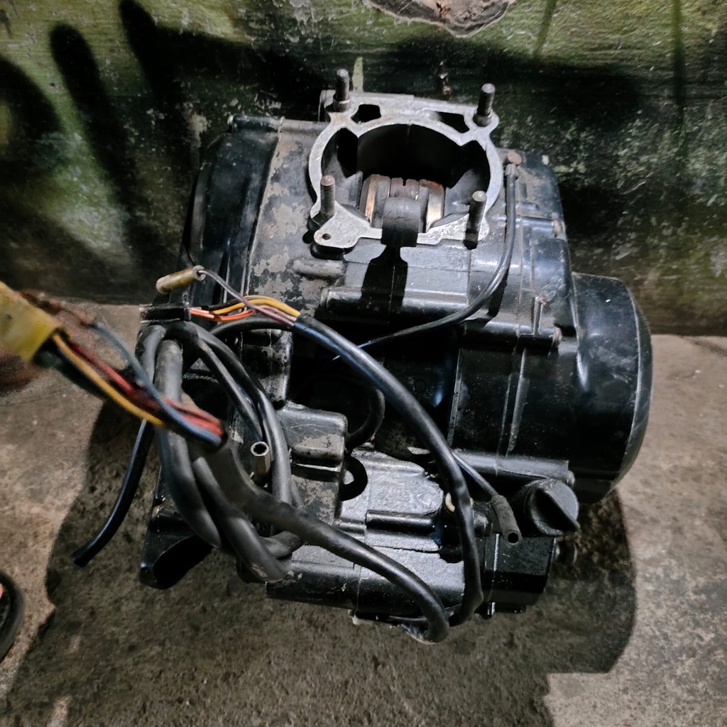Jual Mesin suzuki RGR 1996 set Daleman asli original mesin original ...
