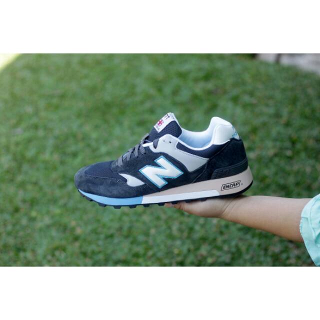 Jual sepatu hotsell new balance 577