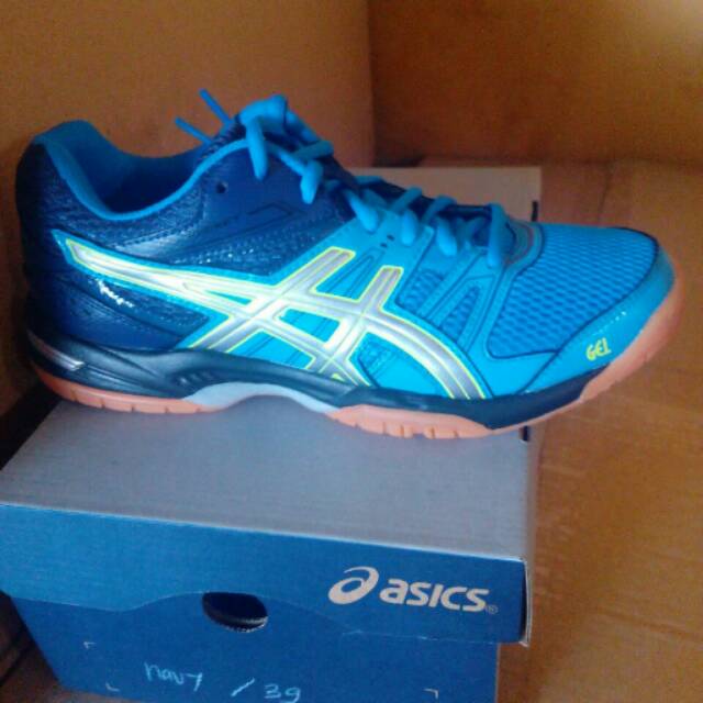 Sepatu asics shop gel rocket 7