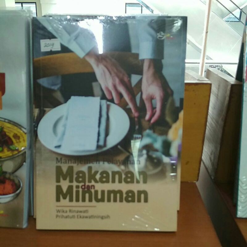 Jual Manajemen Pelayanan Makanan Dan Minuman Wika Rinawati Shopee