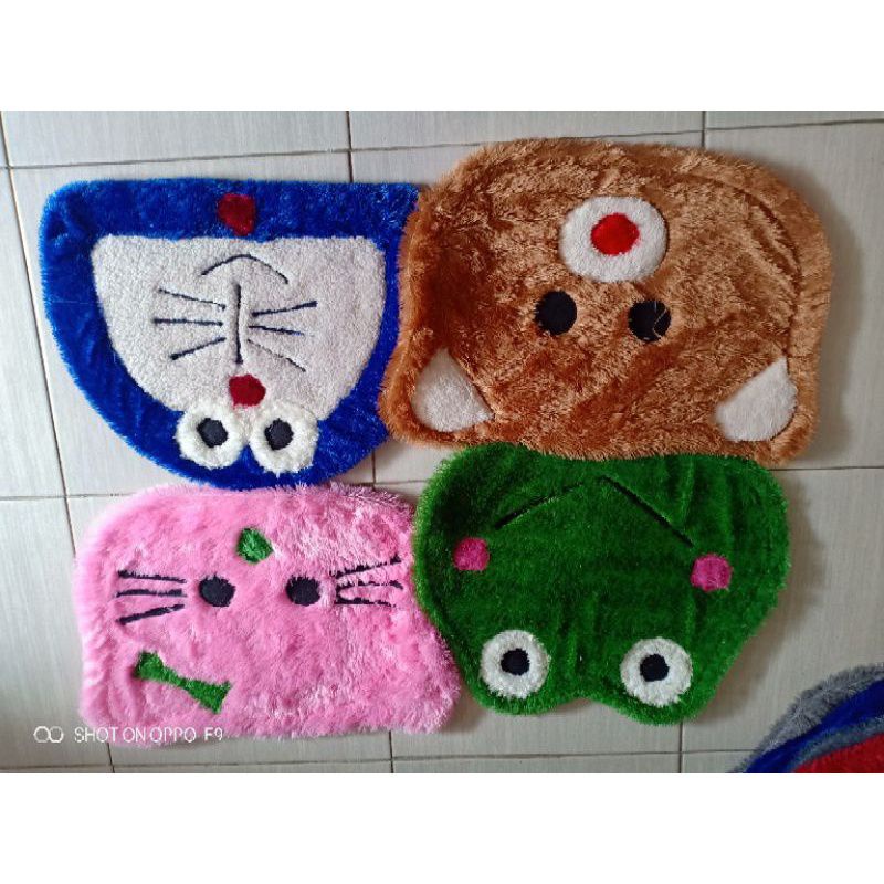 Jual keset bulu rasfur kepala hello kitty/keropy/doraemon | Shopee ...