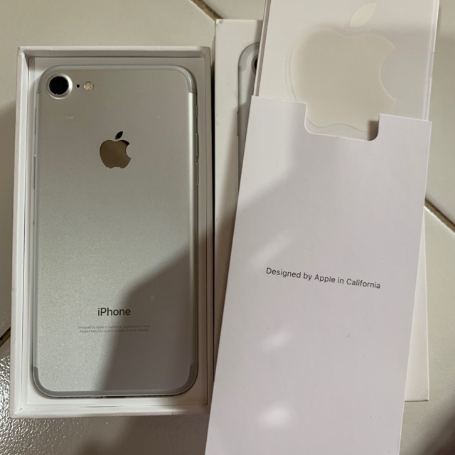 iPhone 7 Silver - スマートフォン本体