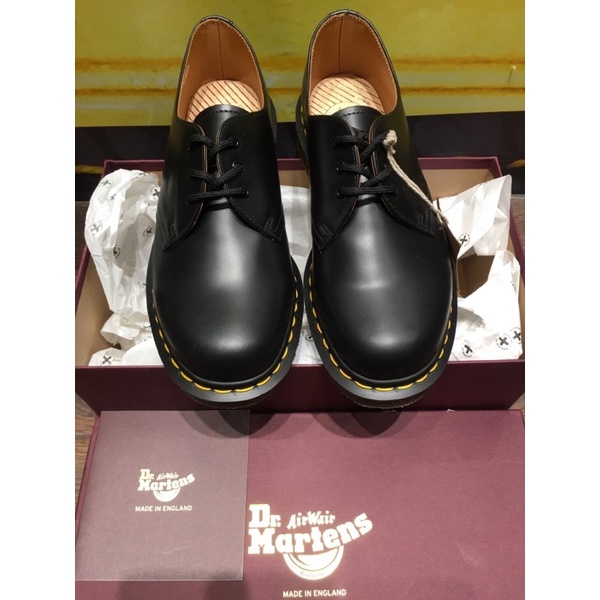 Dr martens made top in england indonesia