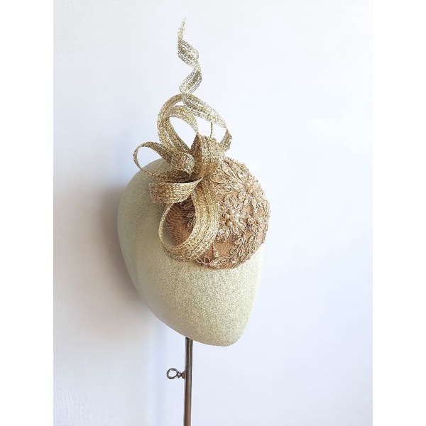 Jual gold classy hat (topi fascinator) | Shopee Indonesia