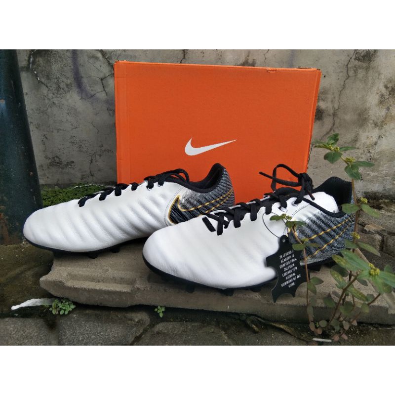 nike tiempo academy 7