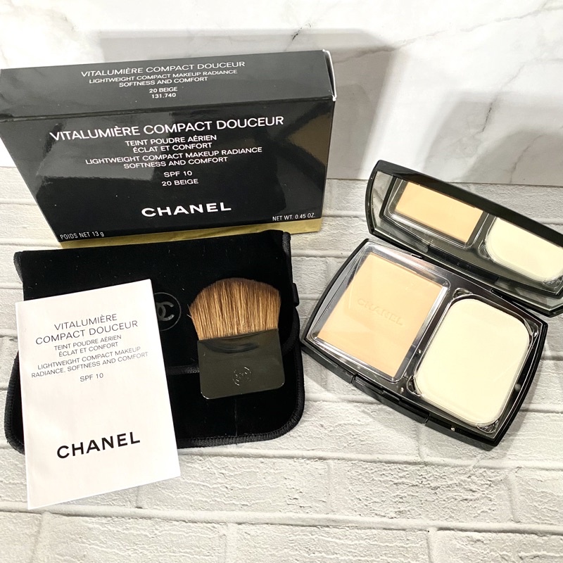 Jual CHANEL VITALUMIERE COMPACT DOUCEUR Lightweight Compact Makeup