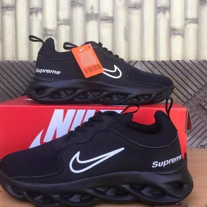 Jual Seller JL7HG SEPATU PRIA DAN WANITA SUPREME SNEAKERS SPORT ...