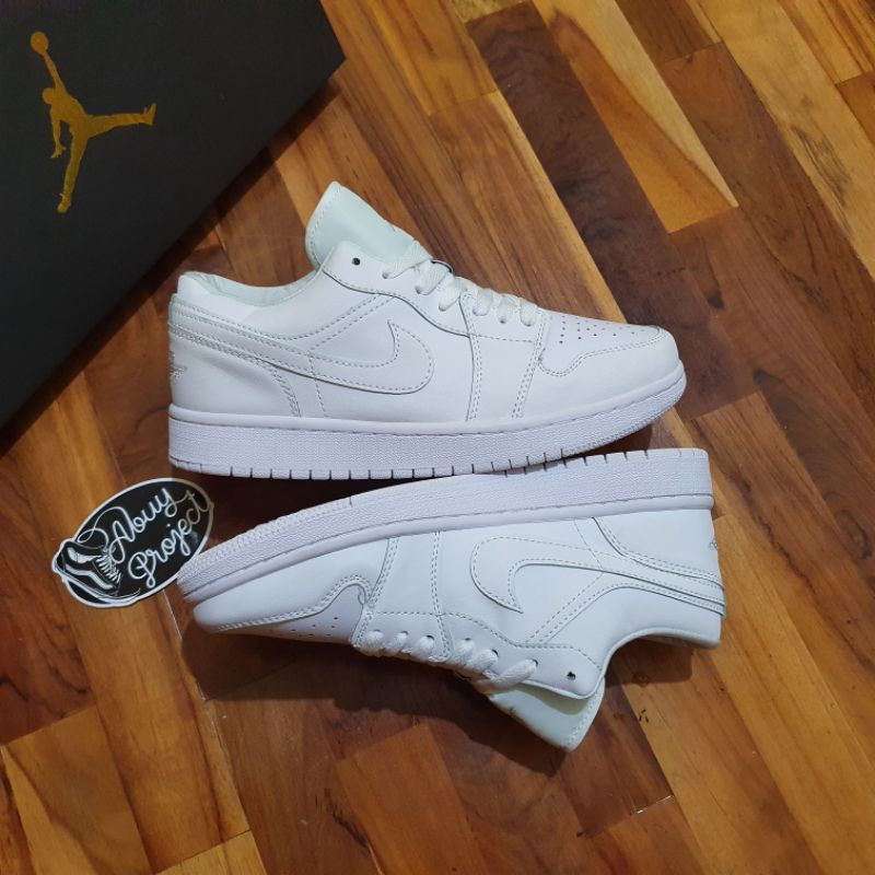 Aj 1 triple white best sale