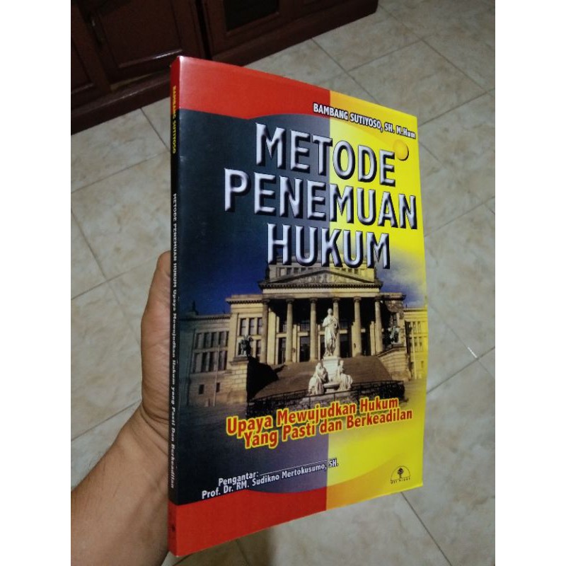 Jual Metode Penemuan Hukum Oleh Bambang Sutiyoso | Shopee Indonesia