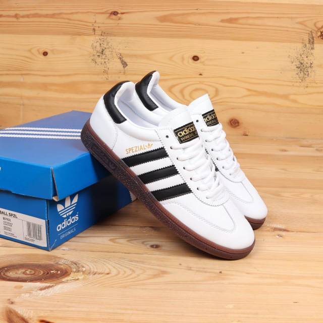TERPERCAYA Sepatu Adidas Spezial Handball White Black Gum Made In Vietnam