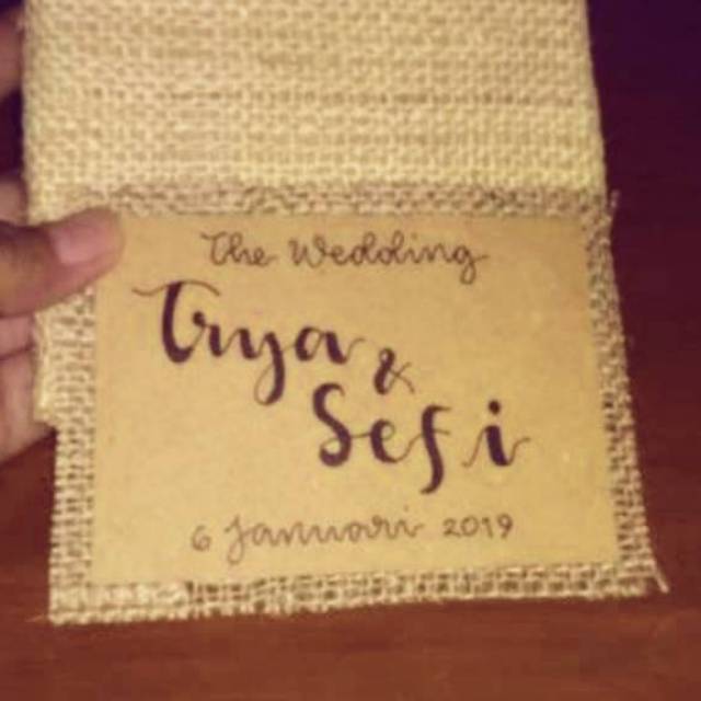 Jual Display kertas dan nama dengan latar goni untuk mahar | Shopee ...