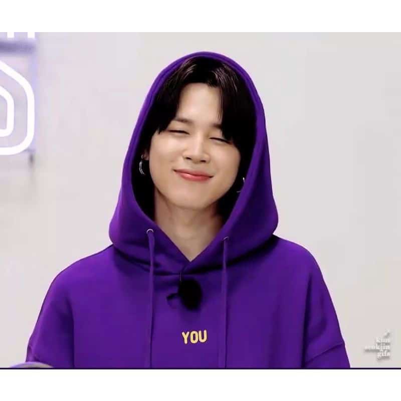 Hoodie Hijau Jimin BTS Terlihat Biasa tapi Siapa Sangka Harganya