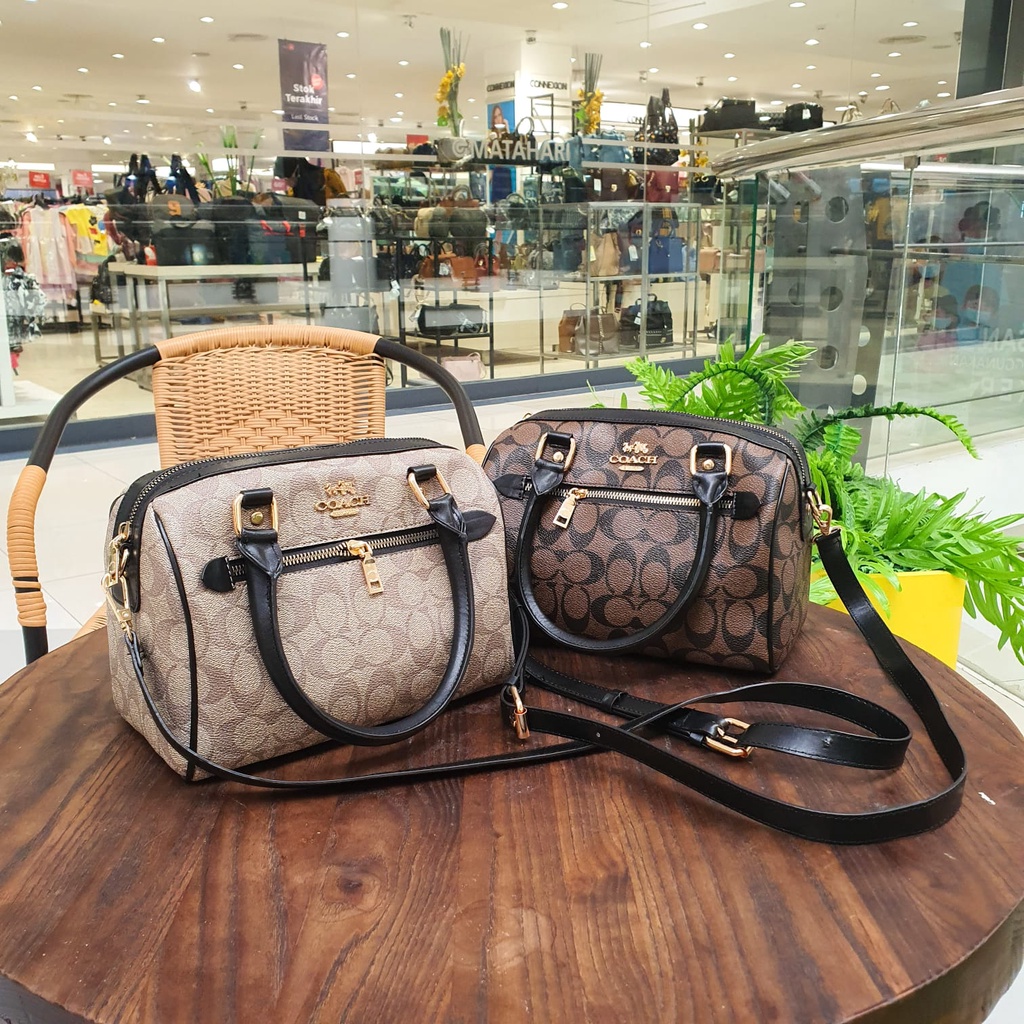 Coach speedy best sale