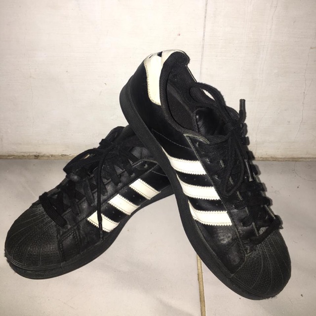 Sepatu adidas best sale original bekas