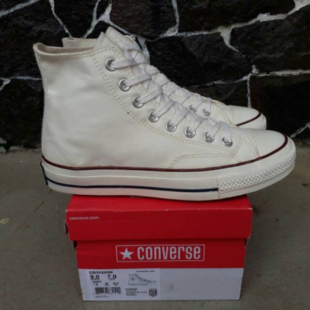 Converse 70s hotsell chuck taylor white