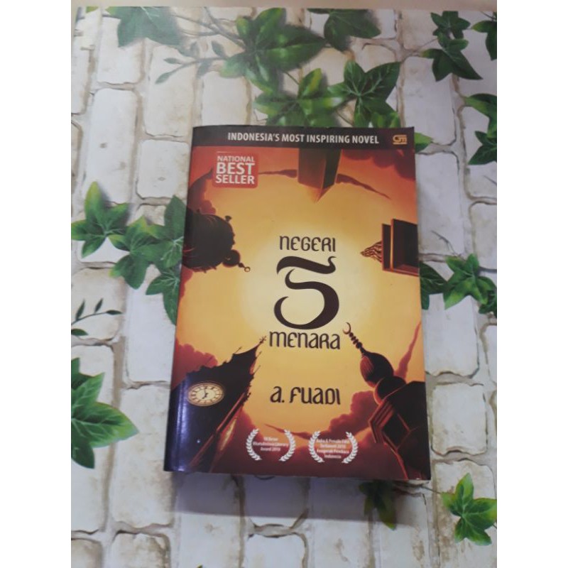 Jual NOVEL 100% ORIGINAL NEGERI 5 MENARA | Shopee Indonesia