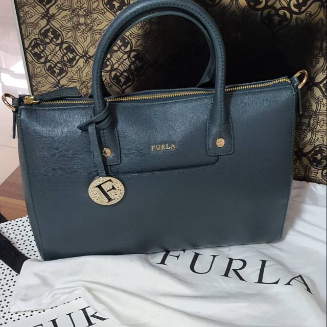 Furla deals linda satchel