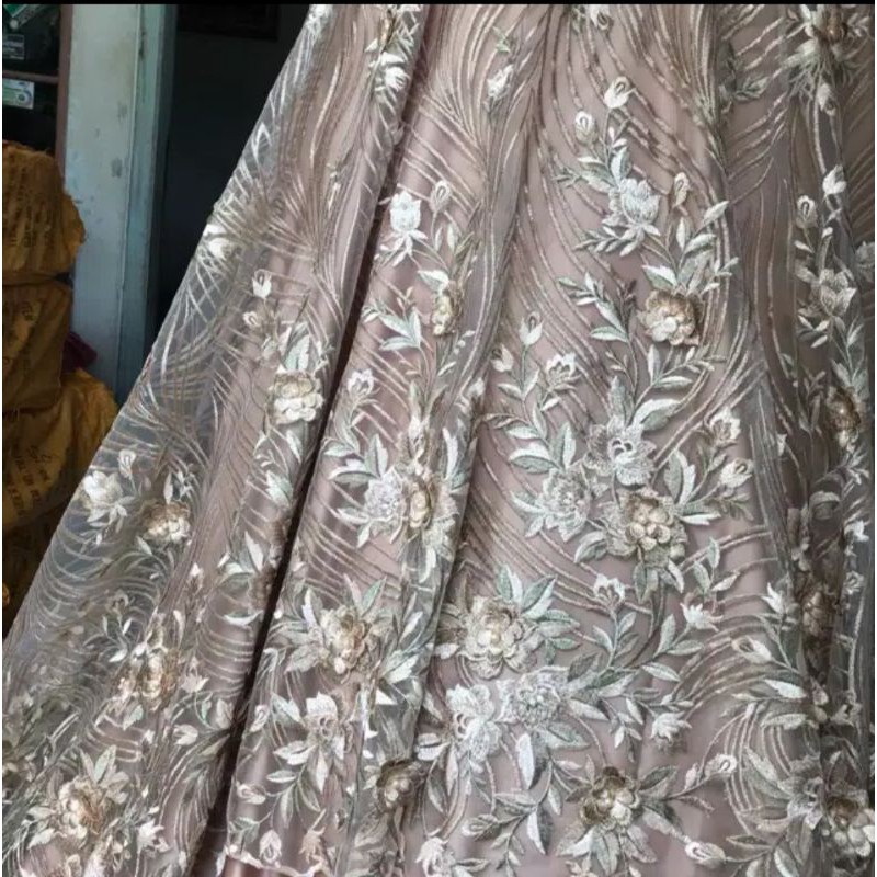 Jual KAIN TILE 3D BORDIR MERAMBAT/KEBAYA GAUN METERAN | Shopee Indonesia