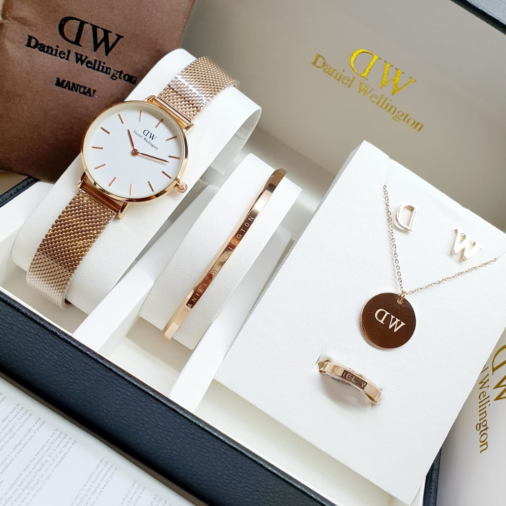 DW Full Set Free Anting Cincin dan Kalung