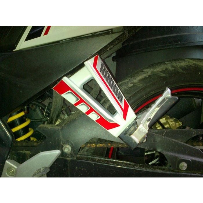 Jual Cover Tandem Bracket Tutup Dudukan Foot Step Belakang New Vixion