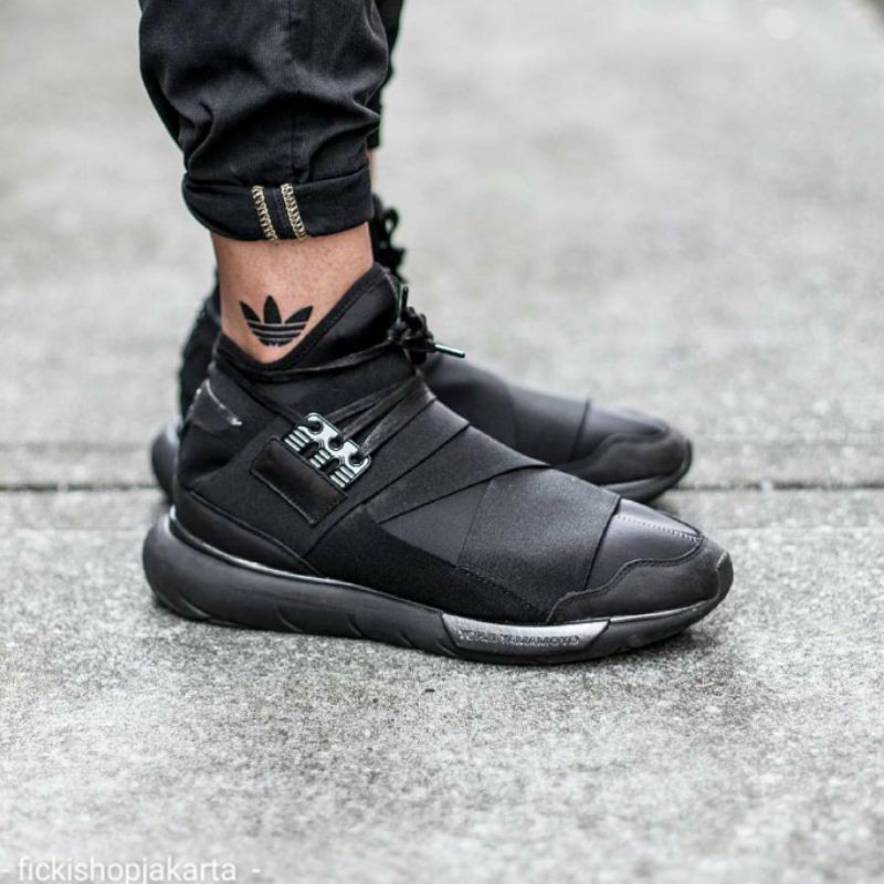 Harga sepatu y3 yohji on sale yamamoto