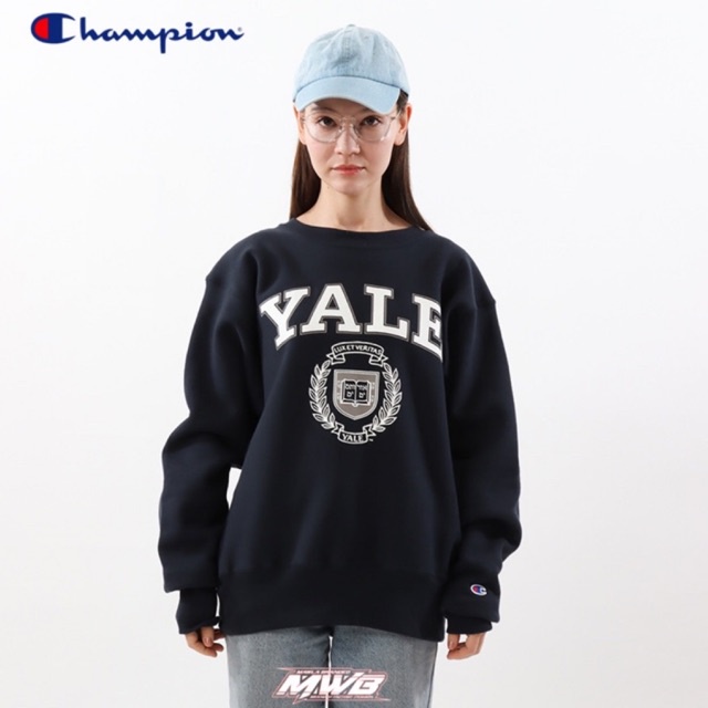 Yale crewneck sales sweatshirt champion