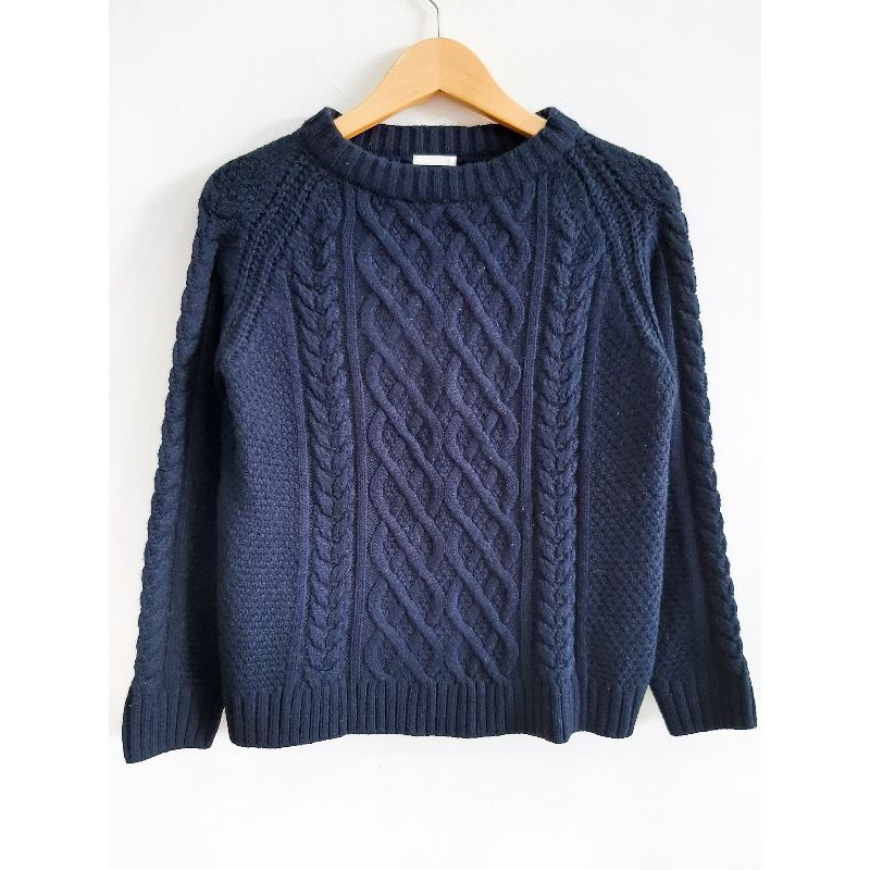 Uniqlo cable outlet knit