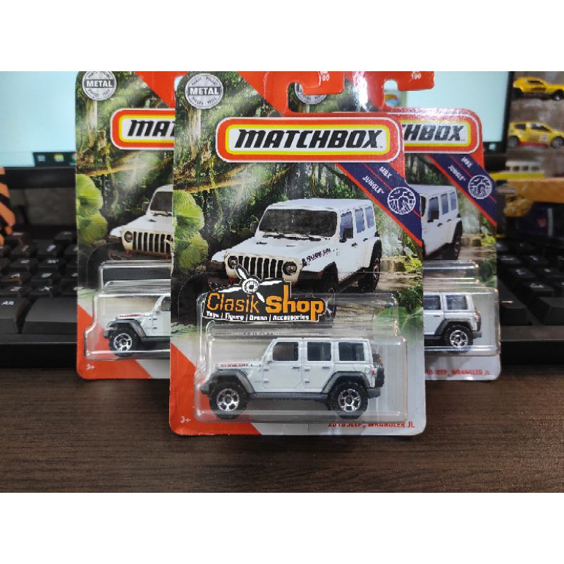 Matchbox 1:64 Scale Diecast Car - 2018 Jeep Wrangler (White With Black Top)