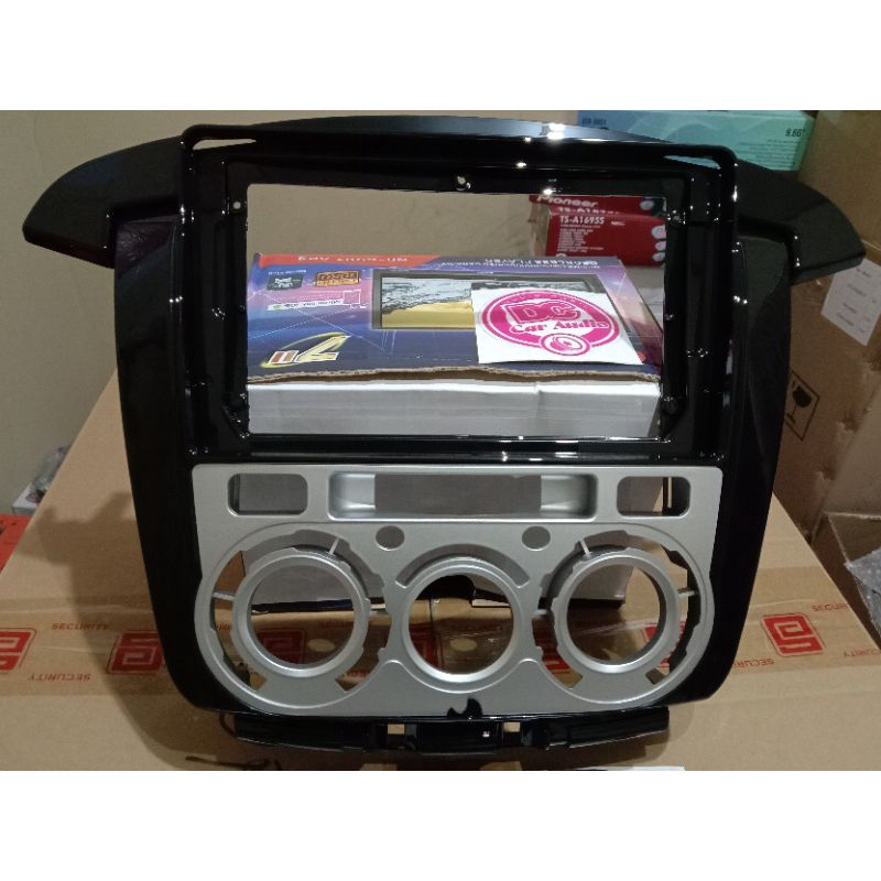 Jual Frame Head Unit android Innova 2012 Up Digital & Manual 9inch
