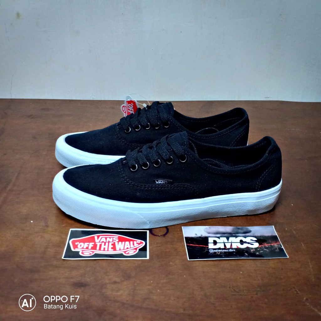 Vans authentic shop hitam putih