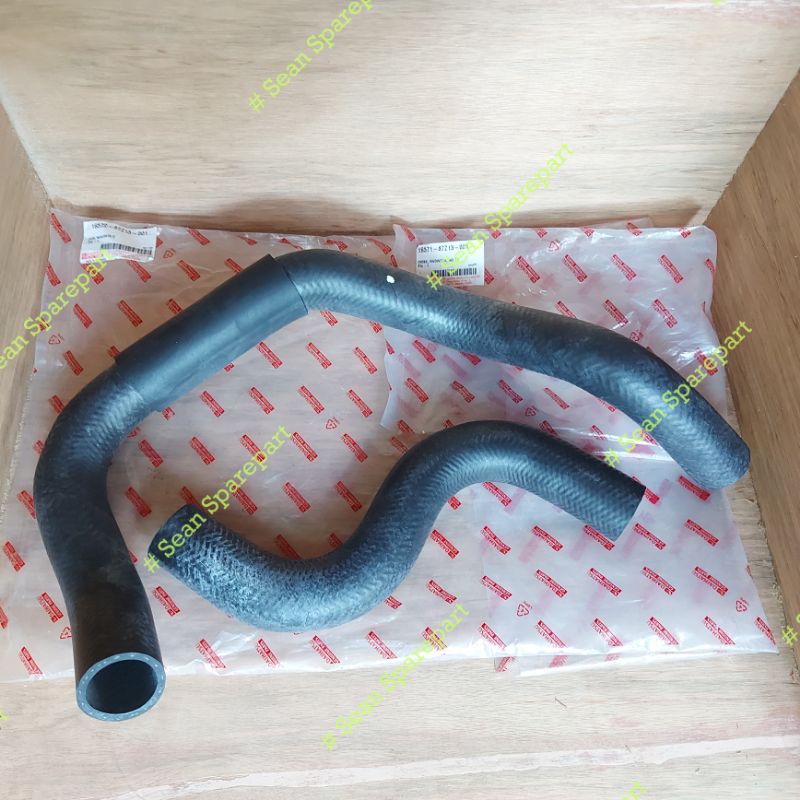 Jual Selang Hose Radiator Set Atas Bawah Daihatsu Taruna Ori Astra ...